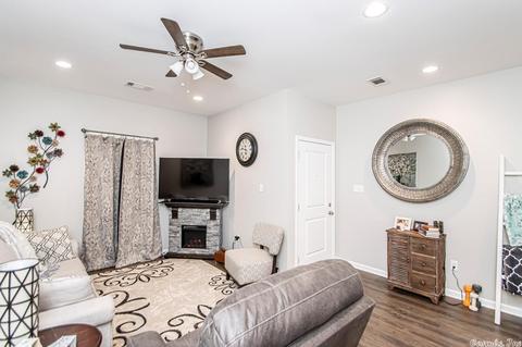 714 Fairfield, Benton, AR 72019 photo 9