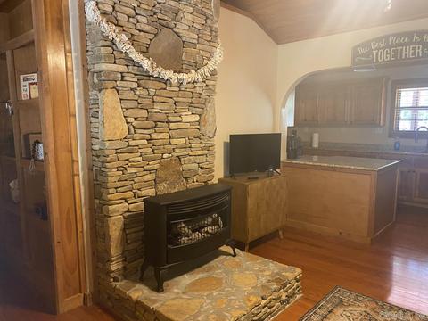 315 Danny Dr, Mountain View, AR 72560 photo 6