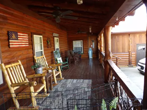 542 N Riverview Ln, Mountain View, AR 72560 photo 4