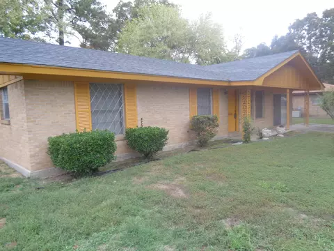 1002 Belmont Dr, Pine Bluff, AR 71601 photo 4