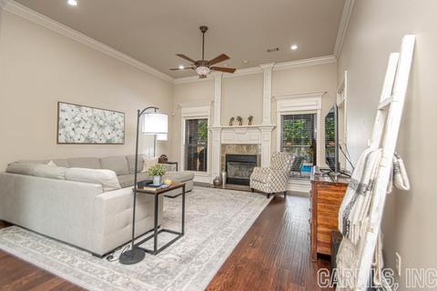 1130 Raymond, Conway, AR 72034 photo 2