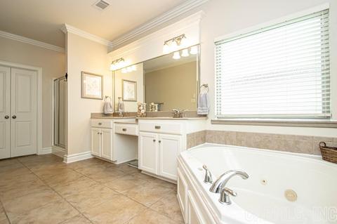 1130 Raymond, Conway, AR 72034 photo 16