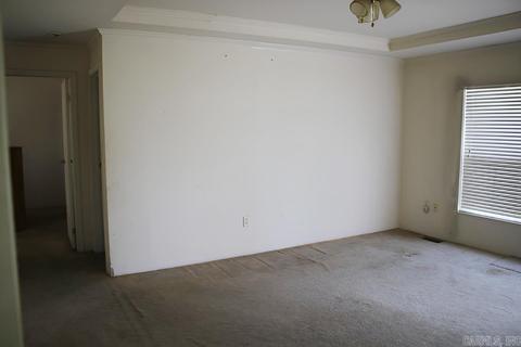 2107 S Kentucky St, Pine Bluff, AR 71601 photo 2