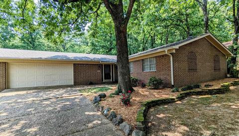 2104 Banny Dr, Benton, AR 72019 photo 1