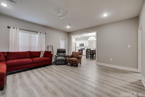 8 Clover Leaf Dr, Greenbrier, AR 72058 photo 4