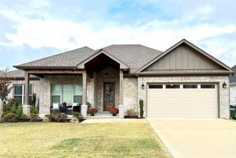 2650 Lilac, Conway, AR 72034 photo 1