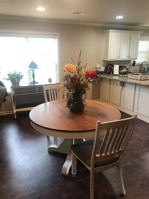 703 Edgemoor Ter, Benton, AR 72019 photo 6