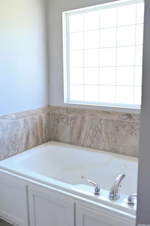 611 Surrey Ln, Benton, AR 72015 photo 13