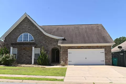 611 Surrey Ln, Benton, AR 72015 photo 1