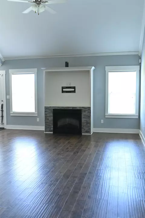 611 Surrey Ln, Benton, AR 72015 photo 4