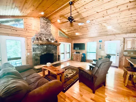 532 Lick Frk, Mountain View, AR 72560 photo 5