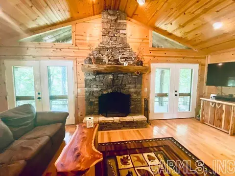 532 Lick Frk, Mountain View, AR 72560 photo 4