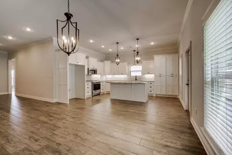 2605 Overcup, Conway, AR 72034 photo 9