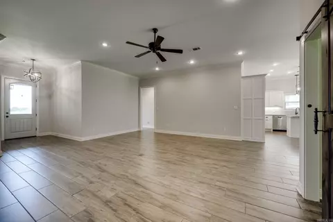 2605 Overcup, Conway, AR 72034 photo 3