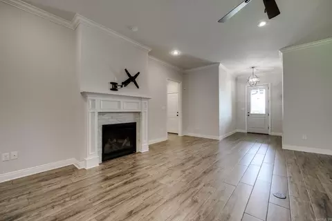2605 Overcup, Conway, AR 72034 photo 7