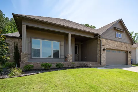 2605 Overcup, Conway, AR 72034 photo 2