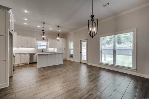 2605 Overcup, Conway, AR 72034 photo 8