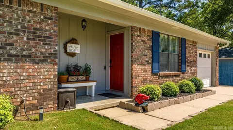 7 Oak Forest Loop, Maumelle, AR 72113 photo 1