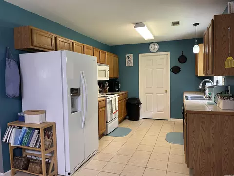 206 Glenn Oaks, Haskell, AR 72015 photo 5