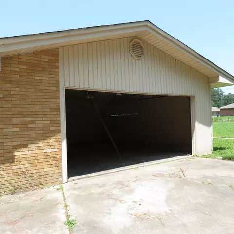 5210 Faucett Rd, Pine Bluff, AR 71603 photo 4