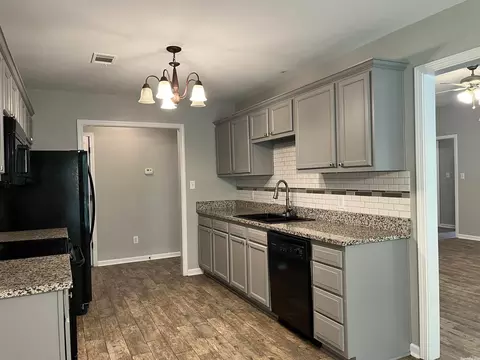 349 Meadowcreek, Haskell, AR 72015 photo 3
