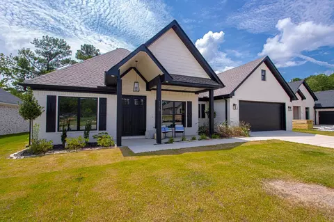 Exterior - 116 Harmony Village Dr, Haskell, AR 72015 photo 2 of 6