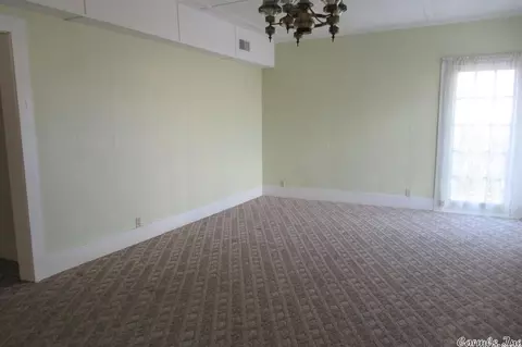 101 W College, Beebe, AR 72012 photo 5