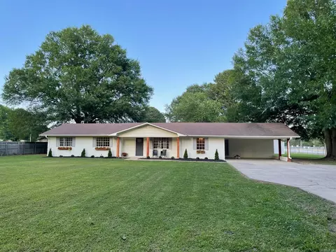650 E German Ln, Conway, AR 72032 photo 1