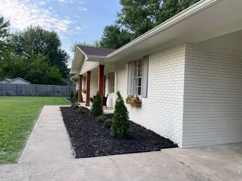 650 E German Ln, Conway, AR 72032 photo 3