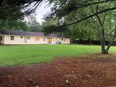 650 E German Ln, Conway, AR 72032 photo 4