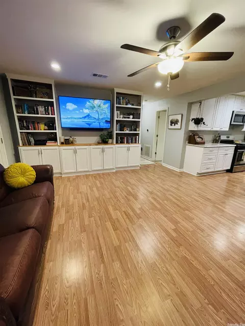 2600 Eldonwood Dr, Benton, AR 72015 photo 4