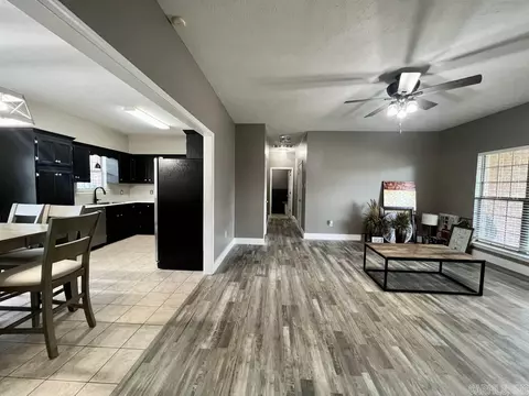 860 Granite Ln, Conway, AR 72034 photo 4