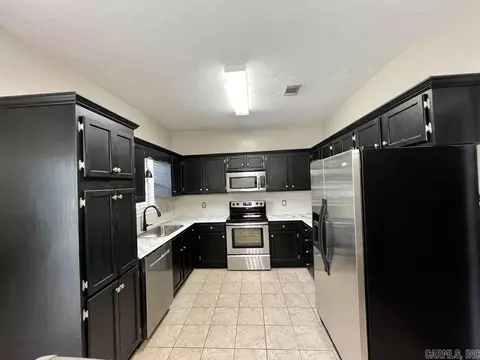 860 Granite Ln, Conway, AR 72034 photo 6