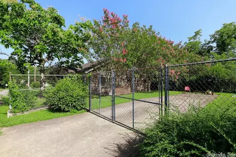 405 E Maple, Benton, AR 72015 photo 32