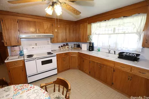 405 E Maple, Benton, AR 72015 photo 13