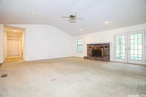 2804 Janet Dr, Benton, AR 72015 photo 9