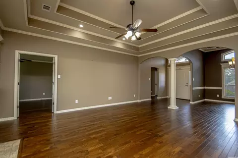 400 Grant Dr, Bryant, AR 72022 photo 5