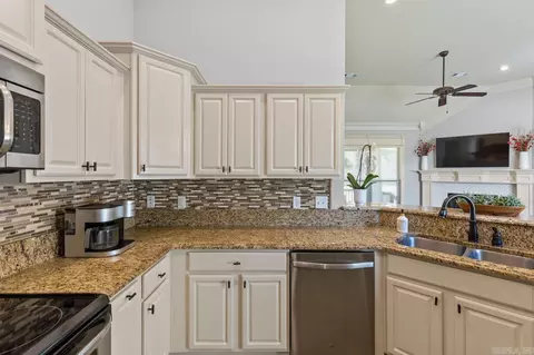 2720 Finley Loop, Bryant, AR 72022 photo 8