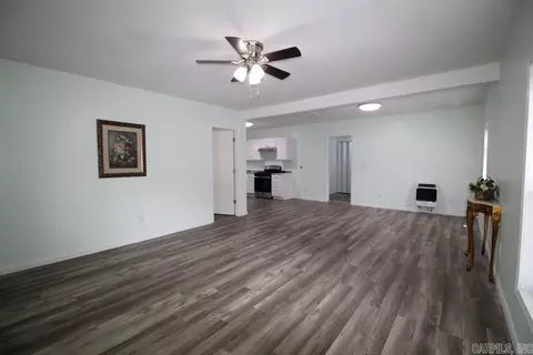 514 W Center St, Beebe, AR 72012 photo 8
