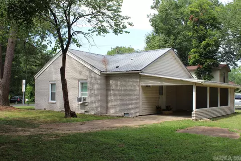 514 W Center St, Beebe, AR 72012 photo 4