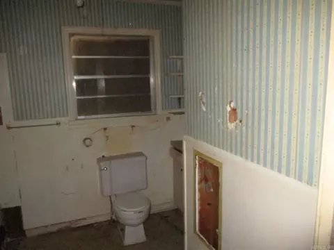 206 E Spring St, Ola, AR 72853 photo 6
