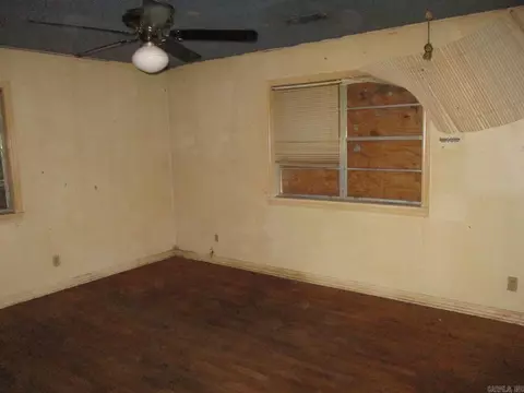 206 E Spring St, Ola, AR 72853 photo 7