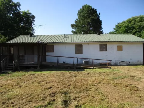 206 E Spring St, Ola, AR 72853 photo 3