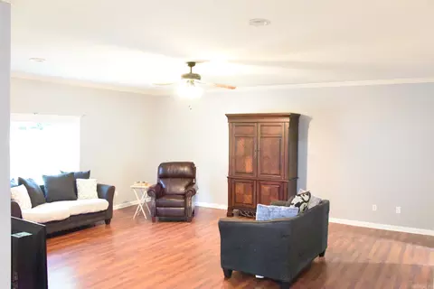 701 Bristol Dr, Bryant, AR 72022 photo 9