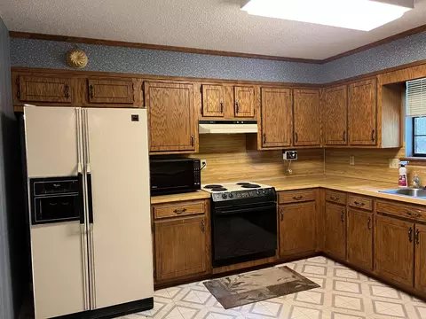 7005 Deer Run E, Pine Bluff, AR 71603 photo 2