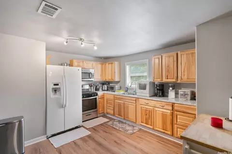 2919 Walnut, Benton, AR 72019 photo 4