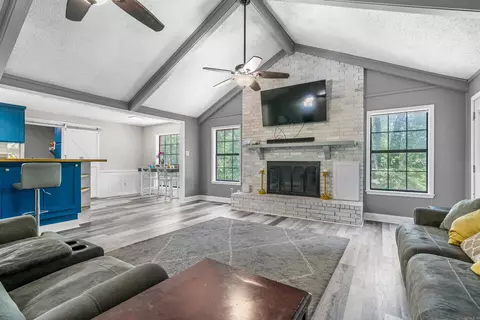 1705 Hidden Valley Dr, Benton, AR 72015 photo 3
