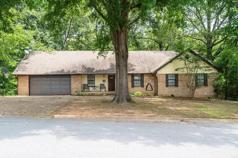 1705 Hidden Valley Dr, Benton, AR 72015 photo 1