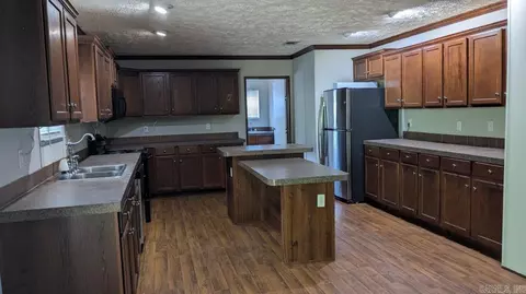 716 Davis, Perry, AR 72125 photo 3