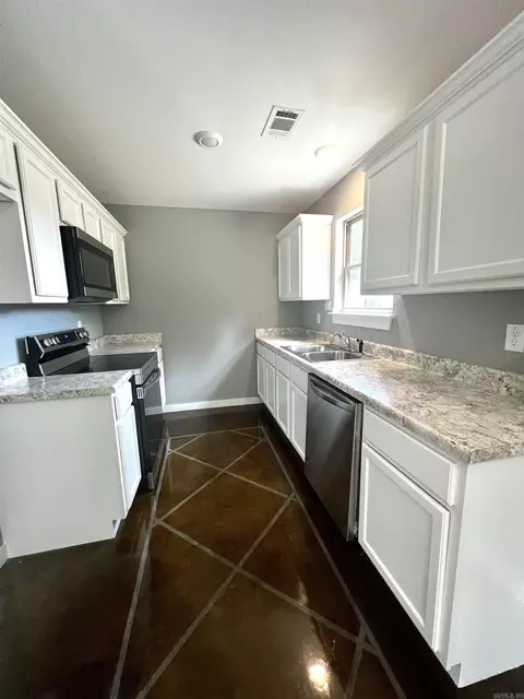 232 Iris St, Haskell, AR 72015 photo 13